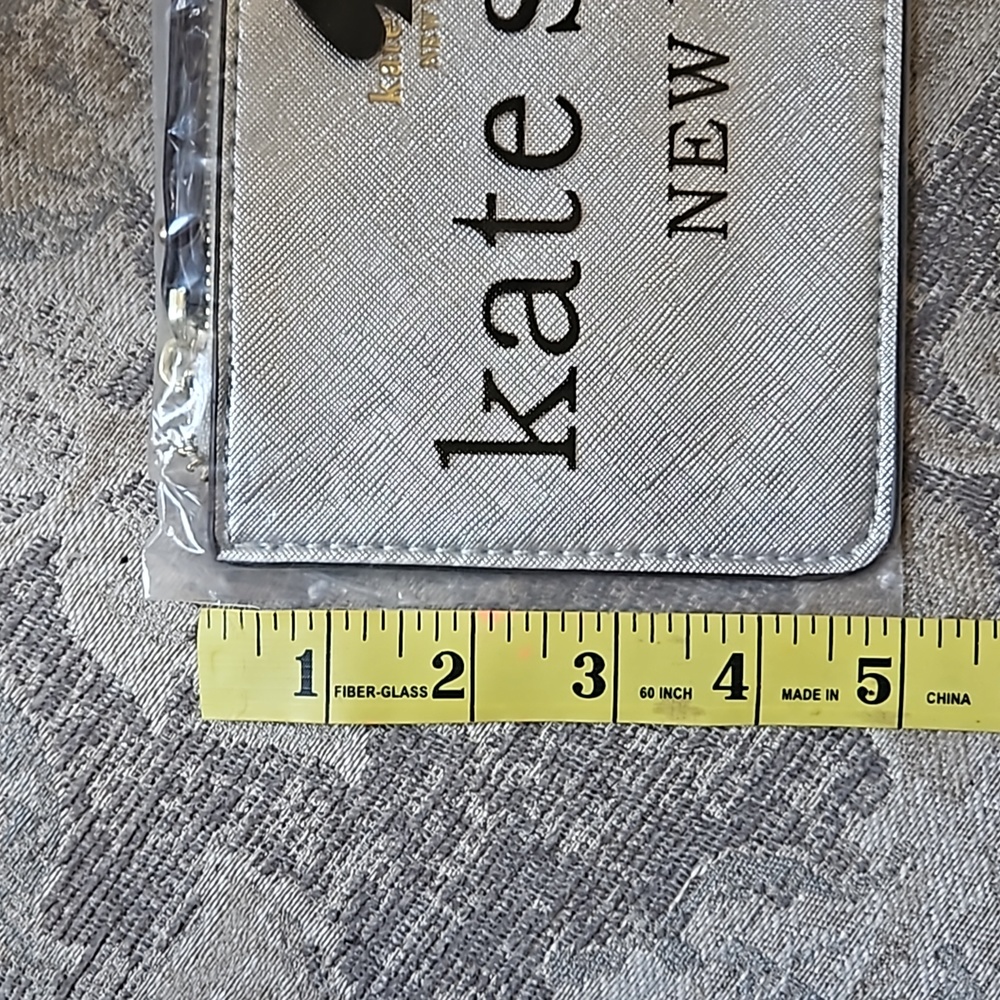 TRADED NIP Kate Spade Silver Wristlet - Picture 10 of 10